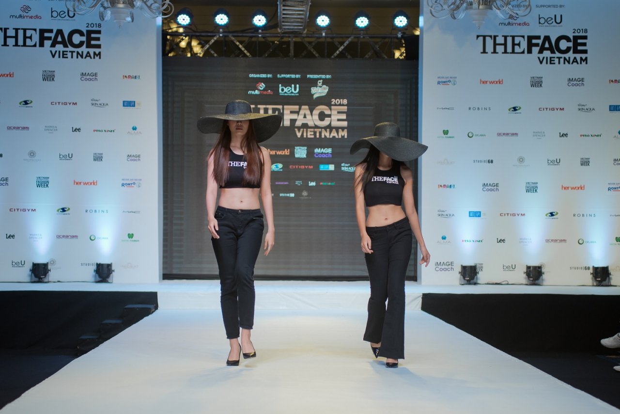 top-36-the-face-2018-chat-chem-nhau-tren-san-catwalk-loat-ung-vien-sang-gia-dan-lo-dien