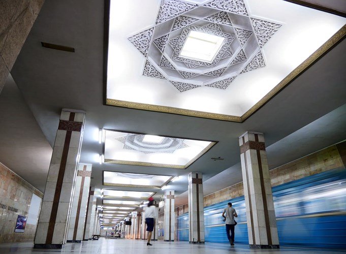 Ảnh: Khám phá ga tàu điện ngầm chống bom hạt nhân bí mật ở Uzbekistan