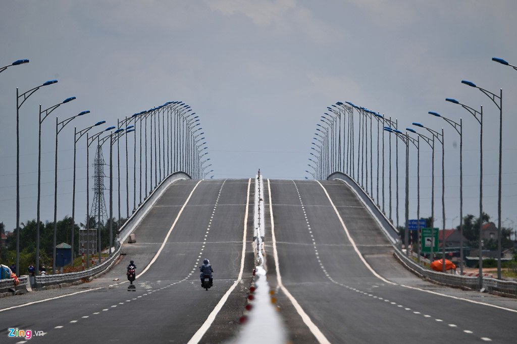 Toàn cảnh cao tốc rút ngắn 50 km đường từ Hà Nội tới Hạ Long