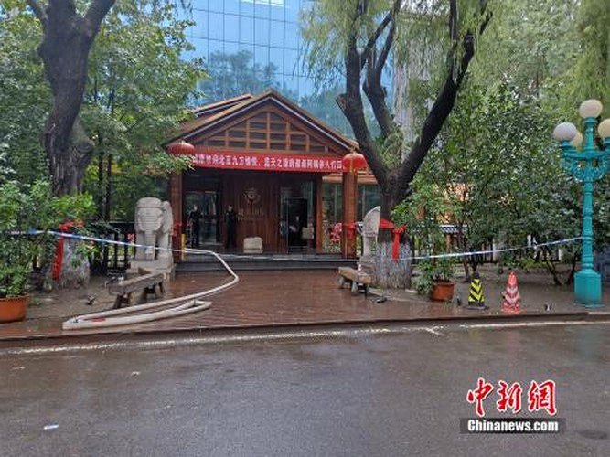 Hiện trường vụ cháy kinh hoàng tại khách sạn, 19 người chết ở Trung Quốc