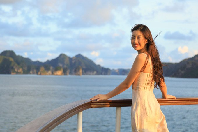 gan-het-nhiem-ki-hoa-hau-viet-nam-do-my-linh-gay-bat-ngo-khi-lan-dau-xuat-hien-voi-mai-toc-ngan-ngang-vai