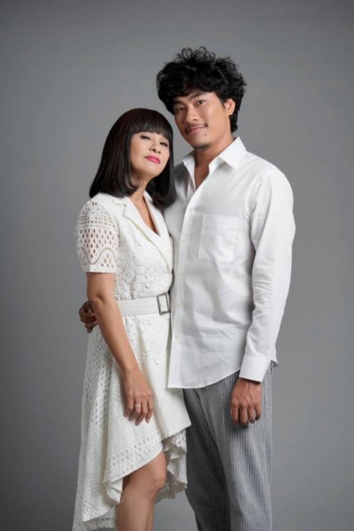 giua-tin-don-chia-tay-kieu-minh-tuan-sau-10-nam-gan-bo-cat-phuong-khang-dinh-van-song-va-buoc-tiep