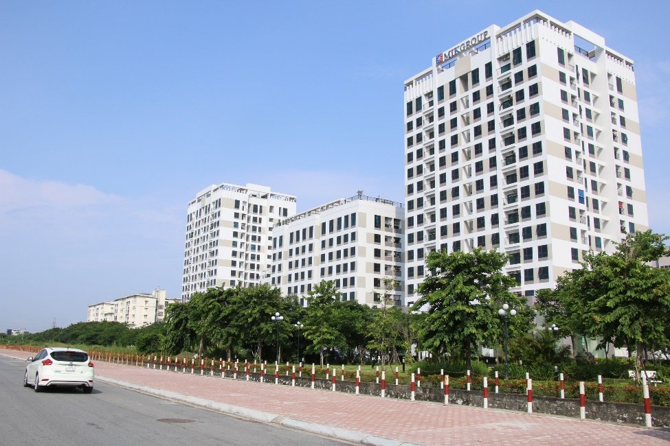 mikgroup-trao-giay-chung-nhan-quyen-so-huu-nha-o-cho-cu-dan-valencia-garden