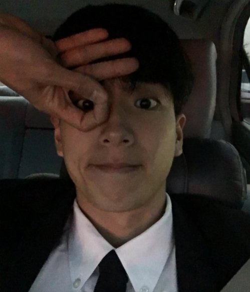 sau-chi-pu-mat-nua-ngay-de-thuc-hien-thanh-hang-cung-keu-troi-vi-trao-luu-dele-challenge-hack-nao-nguoi-thuc-hien