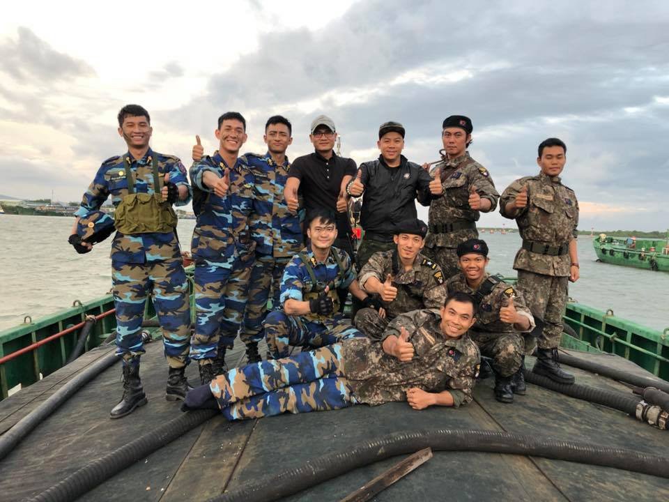 giua-con-bao-u23-hau-due-mat-troi-ban-viet-tung-teaser-khoe-dan-trai-quan-nhan-sau-mui-khong-thua-gi-ban-goc