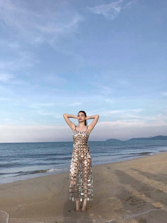 ho-ngoc-ha-dap-tra-thong-minh-ve-buc-anh-bi-che-mac-nhu-khong-mac