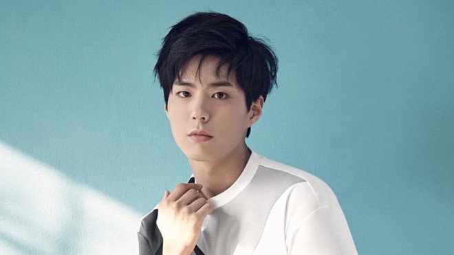 lau-lam-moi-lo-dien-song-hye-kyo-bat-ngo-xuat-hien-tai-san-bay-voi-mai-toc-ngan-ca-tinh-nhat-tu-truoc-den-nay
