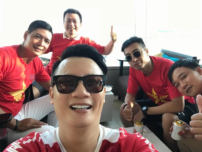 sao-viet-da-dong-loat-toi-indonesia-de-tiep-lua-olympic-viet-nam-trong-tran-dau-voi-han-quoc