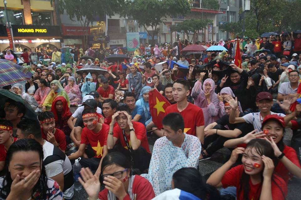 xuc-dong-canh-co-dong-vien-doi-mua-co-vu-cho-doi-tuyen-olympic-viet-nam-tai-tp-hcm