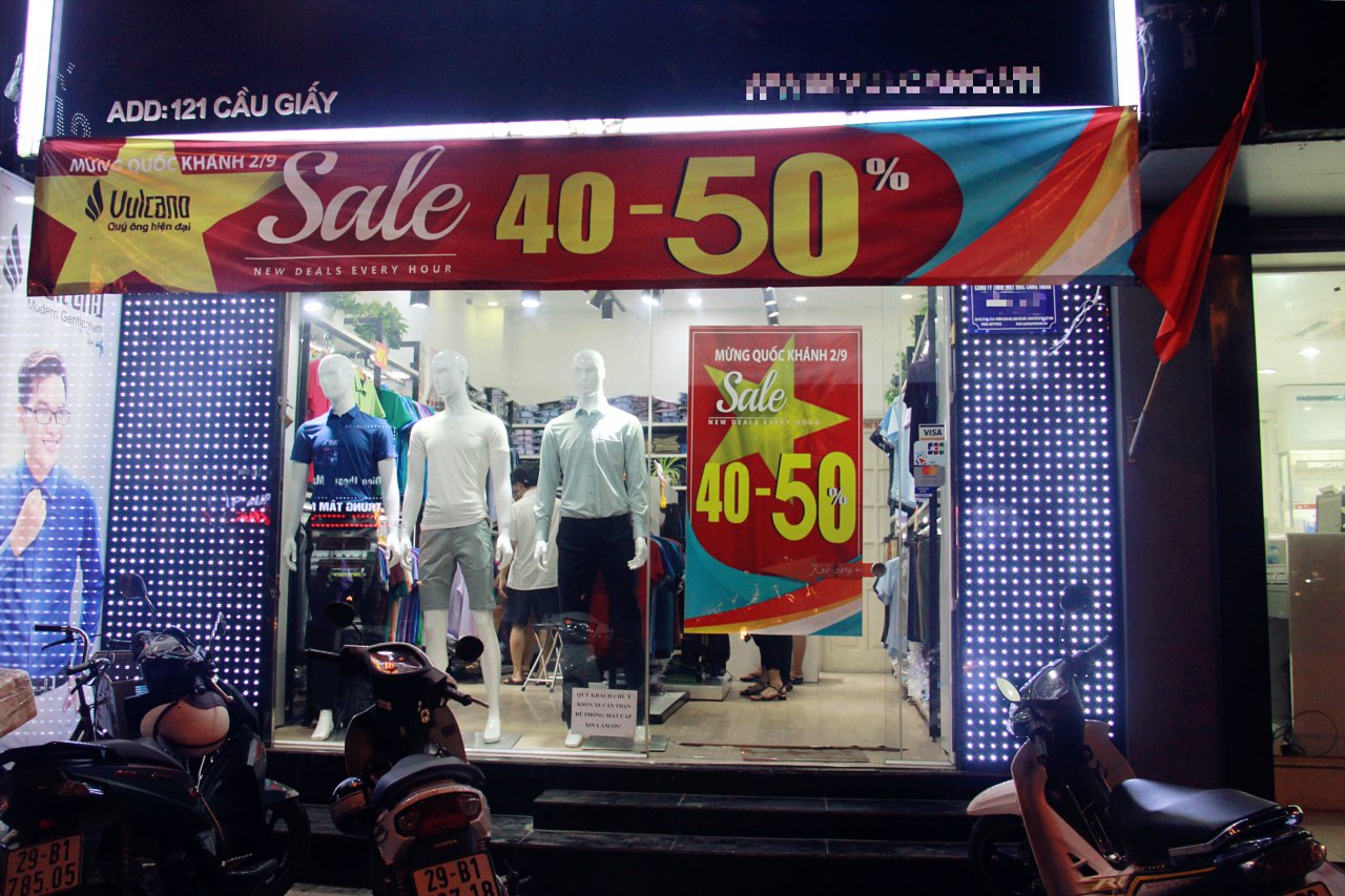 ha-noi-shop-thoi-trang-dua-nhau-giam-gia-lon-dip-29