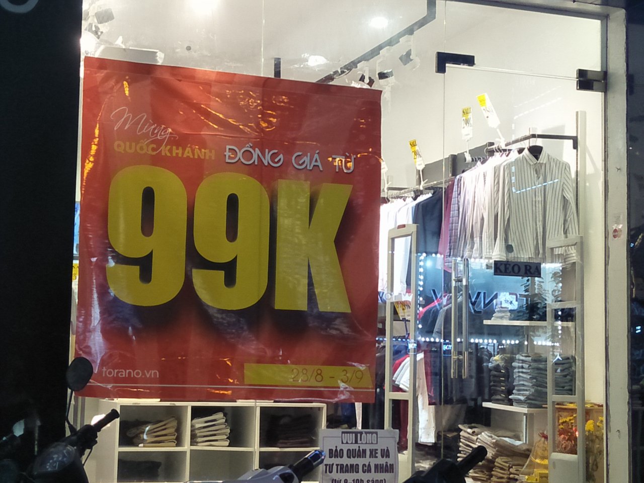 ha-noi-shop-thoi-trang-dua-nhau-giam-gia-lon-dip-29
