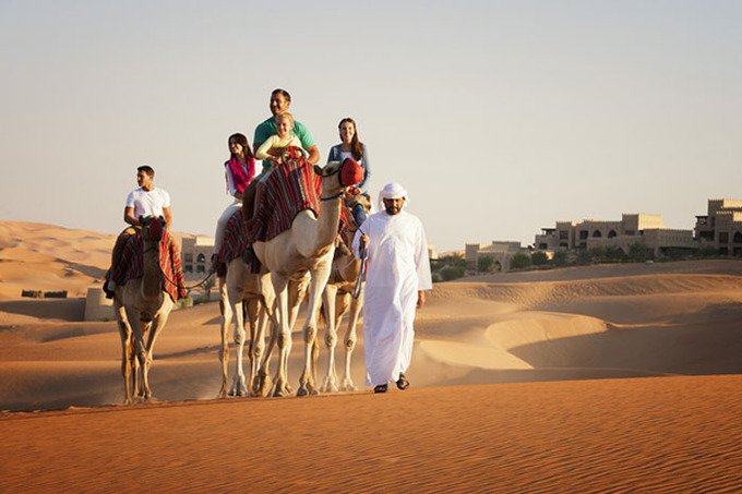Những điều kỳ lạ về UAE - quốc gia giàu thứ 9 trên thế giới