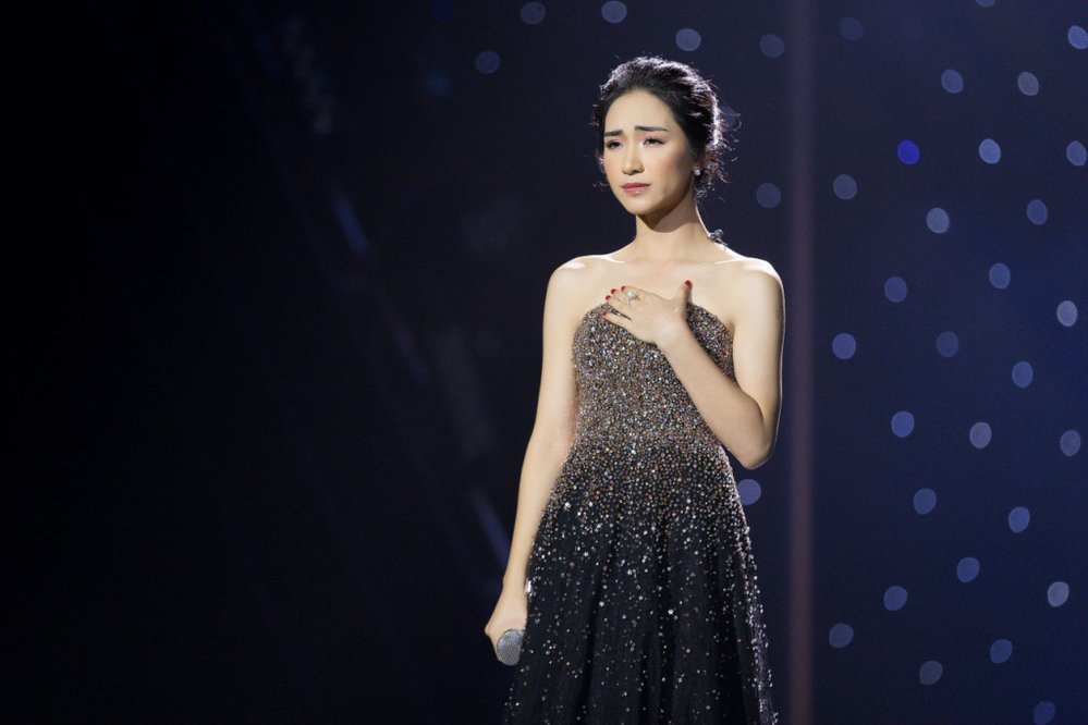 hoa-minzy-chinh-thuc-dang-clip-xin-loi-fan-bts-sau-on-ao-bi-chi-trich-xam-pham-doi-tu-nghe-si-quoc-te