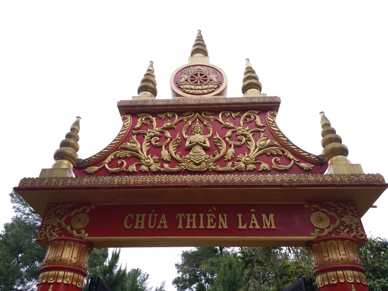 kham-pha-ngoi-chua-myanmar-tren-dat-co-do-hue