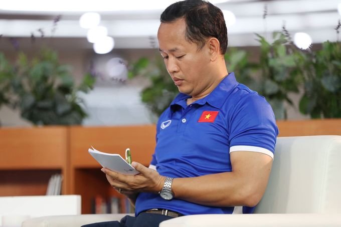 hlv-park-hang-seo-toi-da-mong-cac-cau-thu-deo-hc-dong-tro-ve-ngay-quoc-khanh