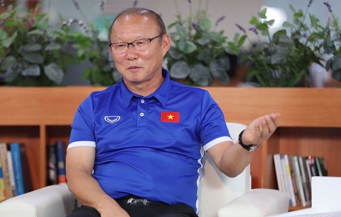 hlv-park-hang-seo-toi-da-mong-cac-cau-thu-deo-hc-dong-tro-ve-ngay-quoc-khanh