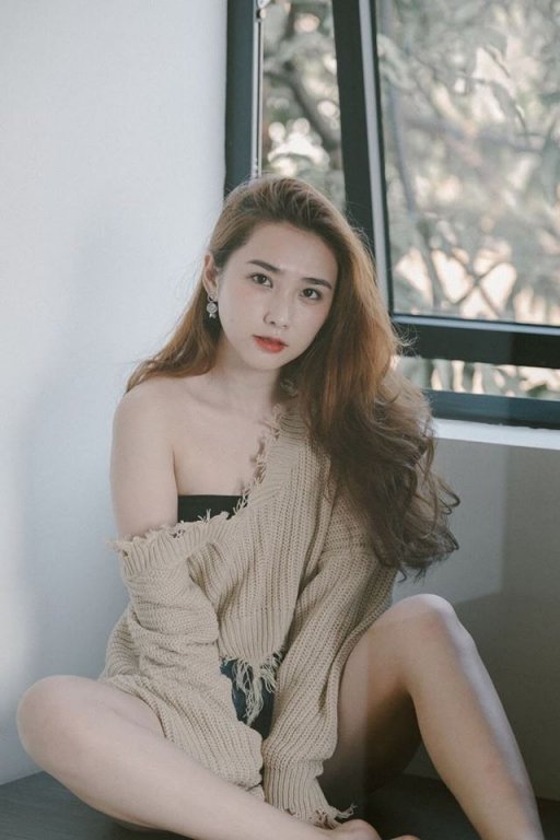 khong-phai-bao-anh-hay-do-my-linh-lo-dien-co-nang-nong-bong-dang-la-nguoi-yeu-tin-don-cua-thu-mon-bui-tien-dung