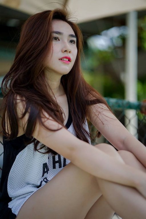 khong-phai-bao-anh-hay-do-my-linh-lo-dien-co-nang-nong-bong-dang-la-nguoi-yeu-tin-don-cua-thu-mon-bui-tien-dung