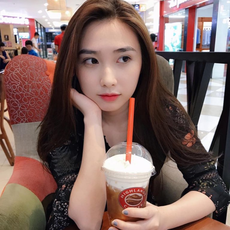 khong-phai-bao-anh-hay-do-my-linh-lo-dien-co-nang-nong-bong-dang-la-nguoi-yeu-tin-don-cua-thu-mon-bui-tien-dung