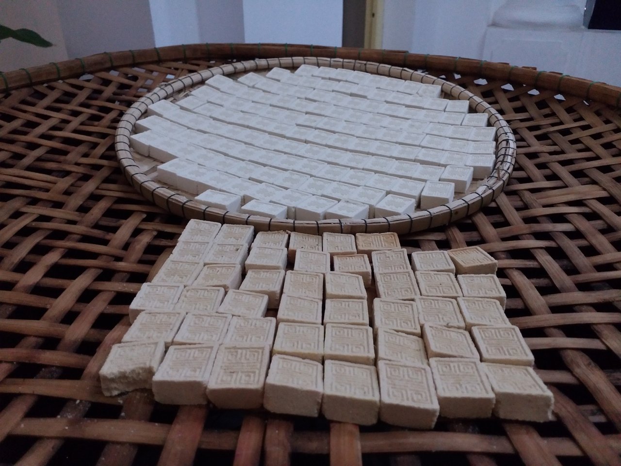 rua-mat-voi-thien-duong-banh-hue
