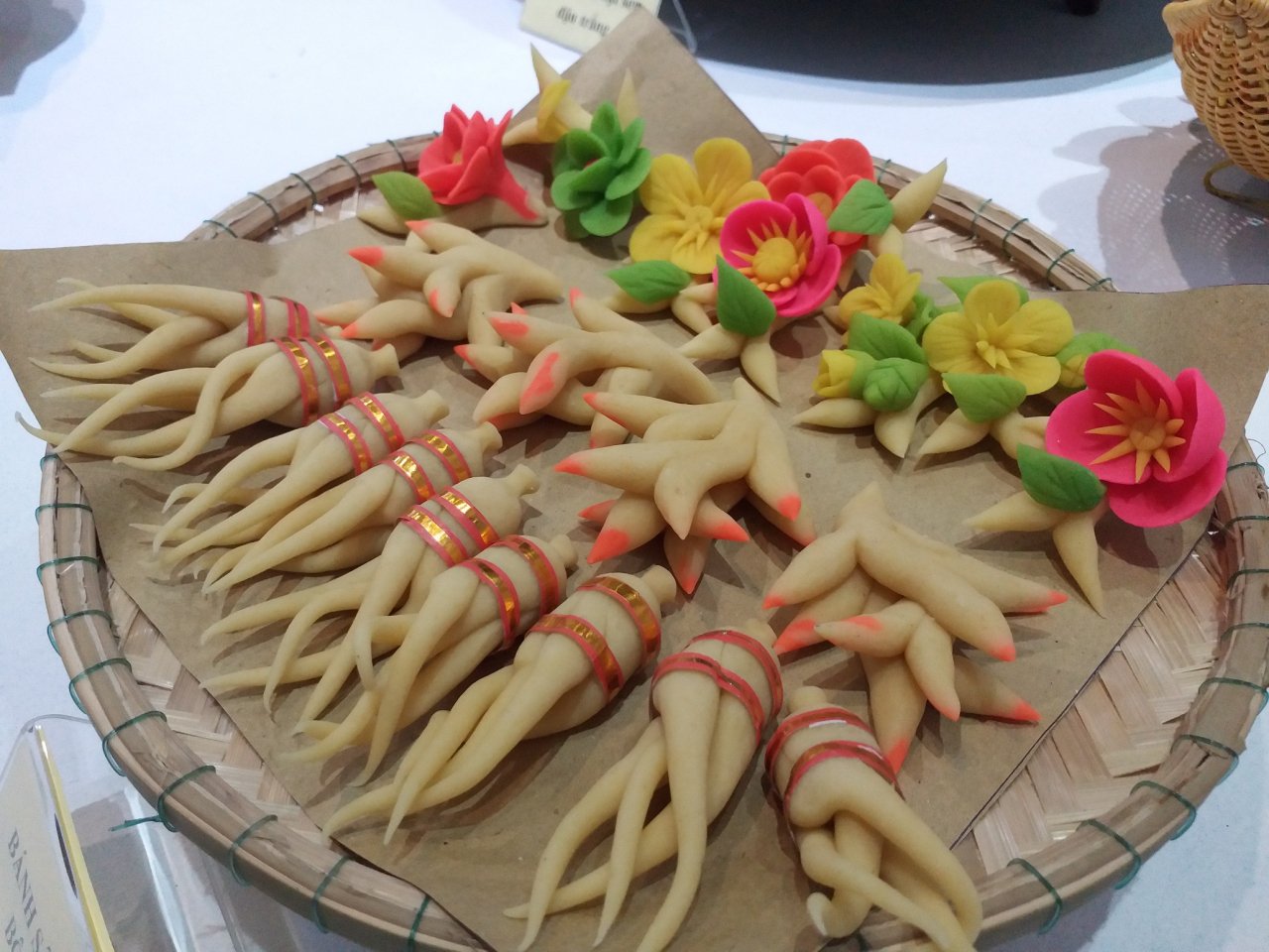 rua-mat-voi-thien-duong-banh-hue