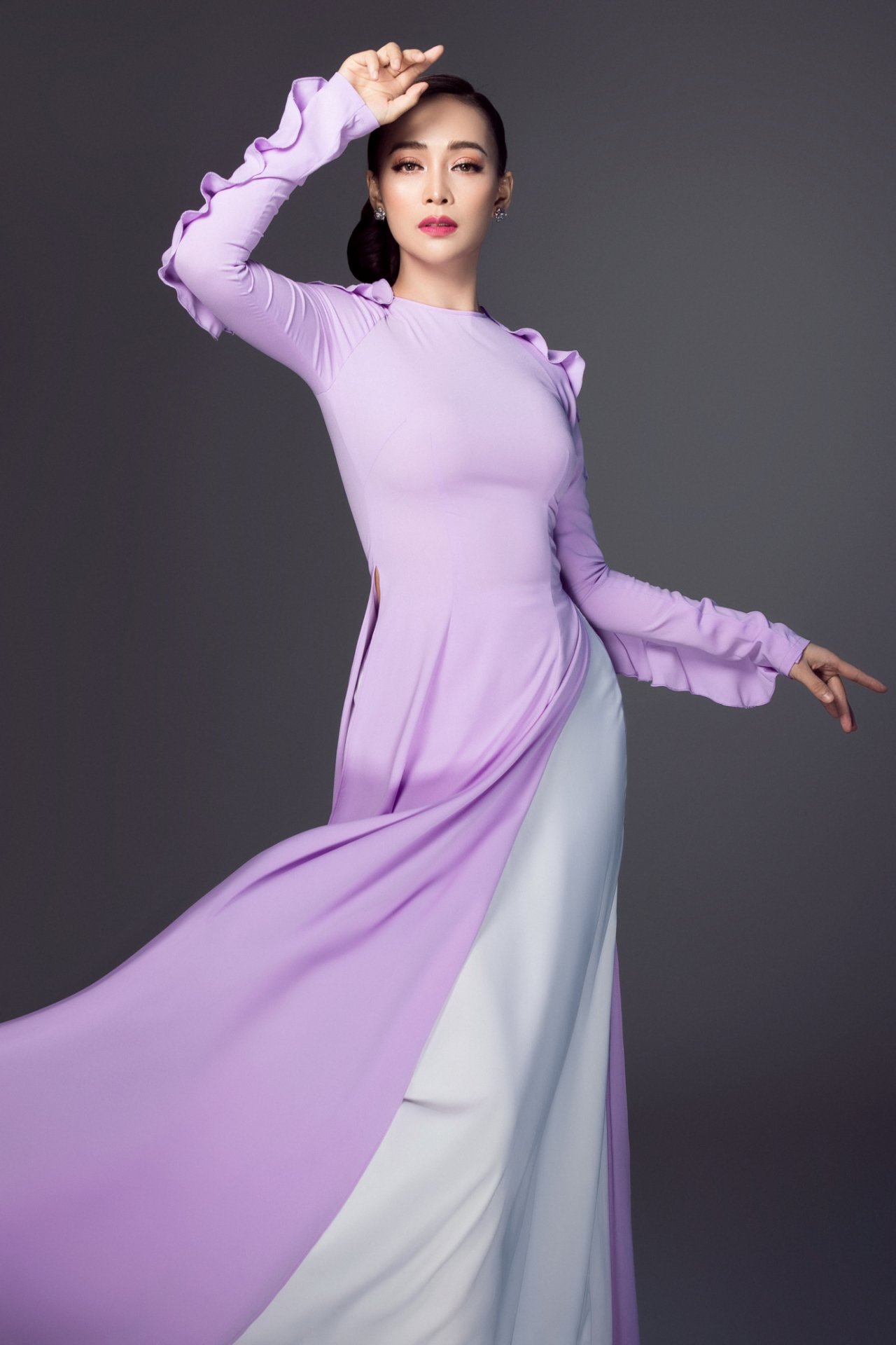 tran-my-ngoc-suy-sup-vi-thu-nac-danh-to-mua-giai-bi-gai-bay-suyt-bi-danh-khi-dang-thi-duyen-dang-bolero