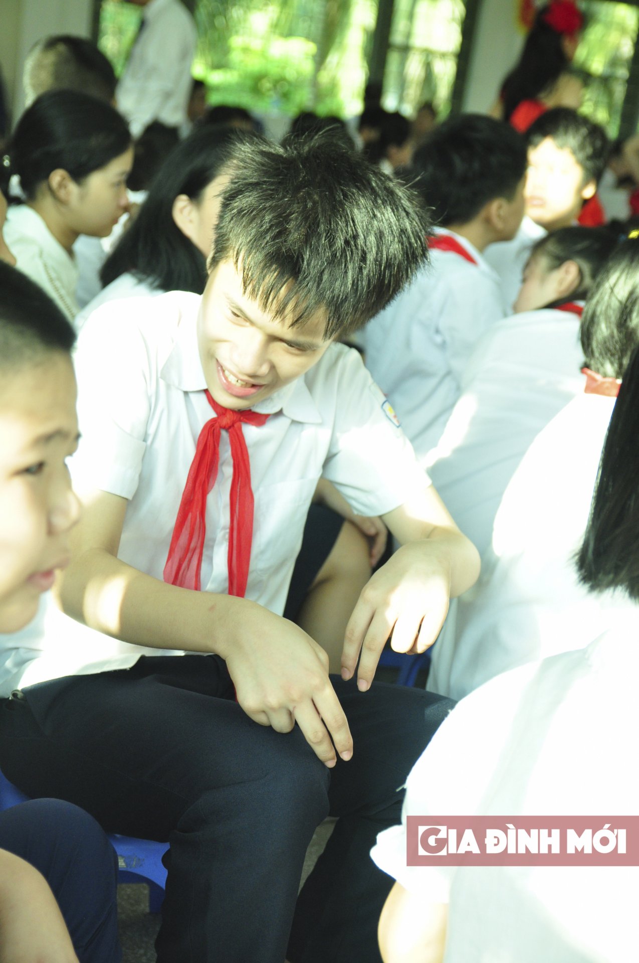 Lễ khai giảng ở ngôi trường hát quốc ca bằng tay và luôn tràn ngập tình yêu thương 12