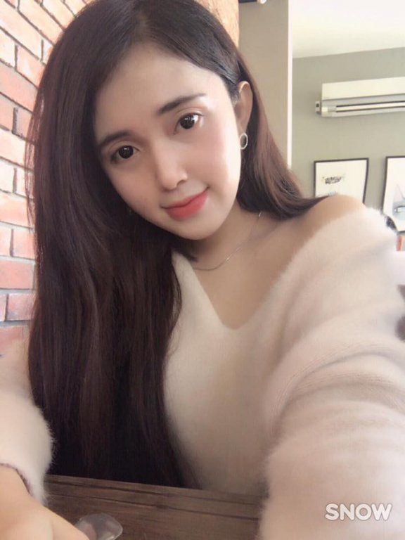 Cô gái chuyển giới xinh đẹp từng bị ba ruột đánh chảy máu để 