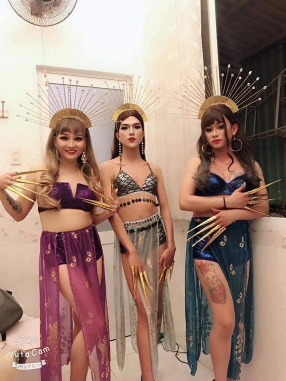 Cộng đồng LGBT Sao không phải là hạn phúc, vui vẻ mà lúc nào cũng là bất hạnh, khổ đau?