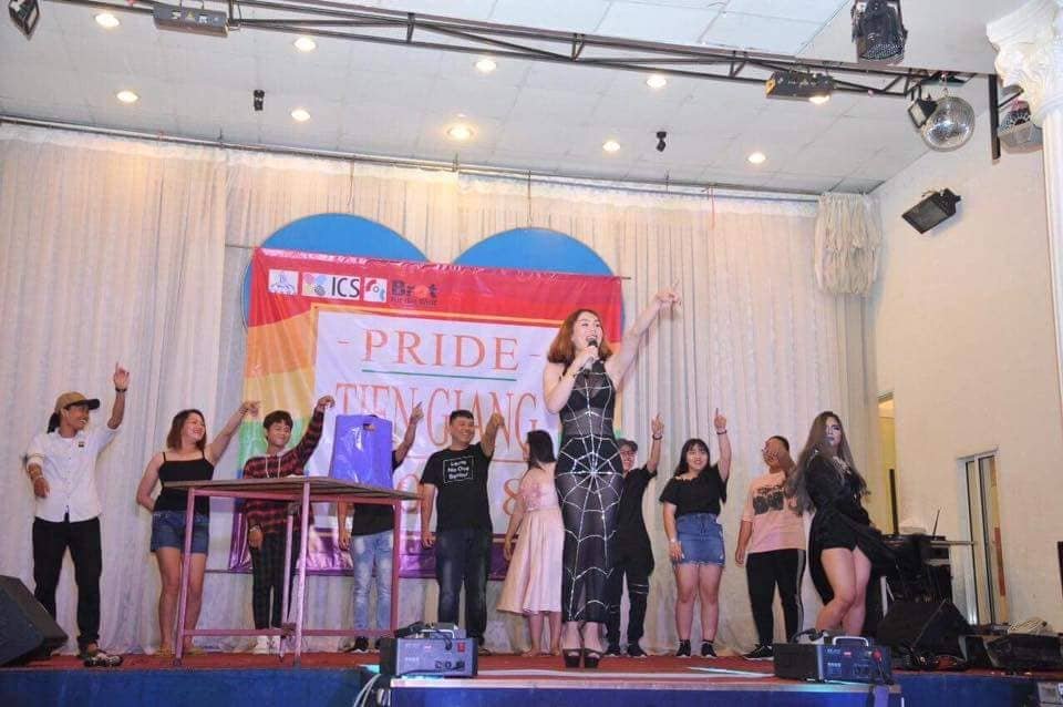 Cộng đồng LGBT Sao không phải là hạn phúc, vui vẻ mà lúc nào cũng là bất hạnh, khổ đau?
