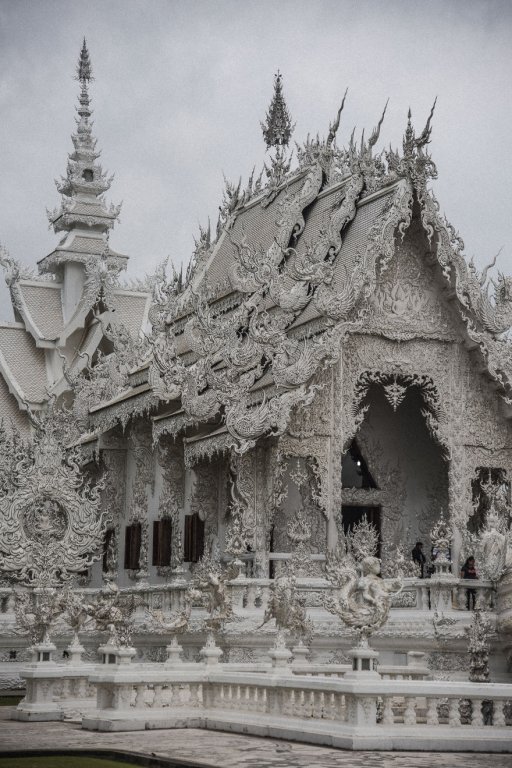 ngoi-chua-trang-bi-an-o-thai-lan-tu-dia-nguc-len-thien-duong