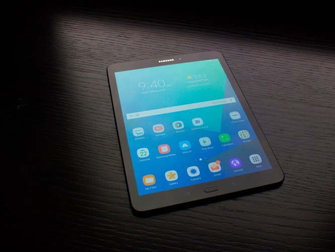 8 dự đoán về điện thoại uốn gập của Samsung sắp đổ bộ làng công n