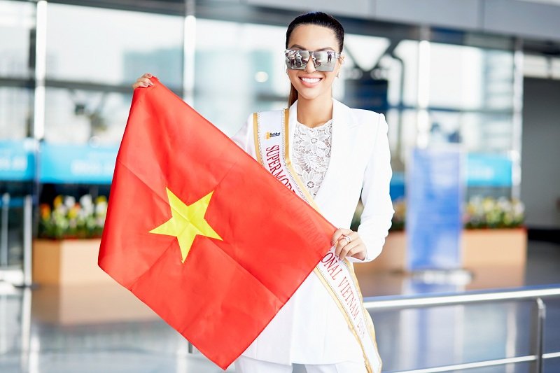 tao-dang-voi-than-thai-chuyen-nghiep-kha-trang-lan-at-dan-thi-sinh-sieu-mau-quoc-te-2018