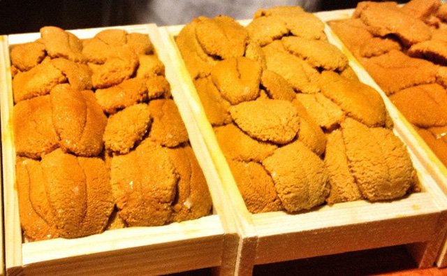 Cua biển siêu rẻ không ai dám mua; trứng 