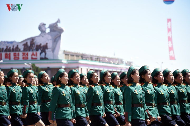 Cận cảnh lễ diễu binh hoành tráng mừng 70 năm quốc khánh Triều Tiên