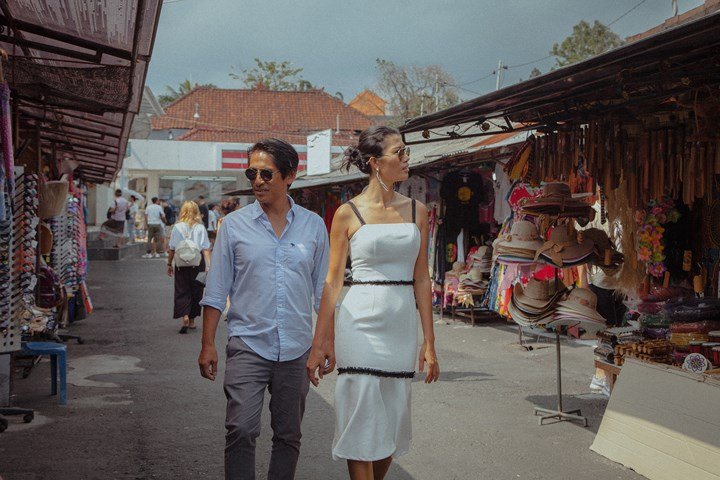 Siêu mẫu Trang Lạ gợi cảm cùng chồng đại gia khám phá thiên đường Bali