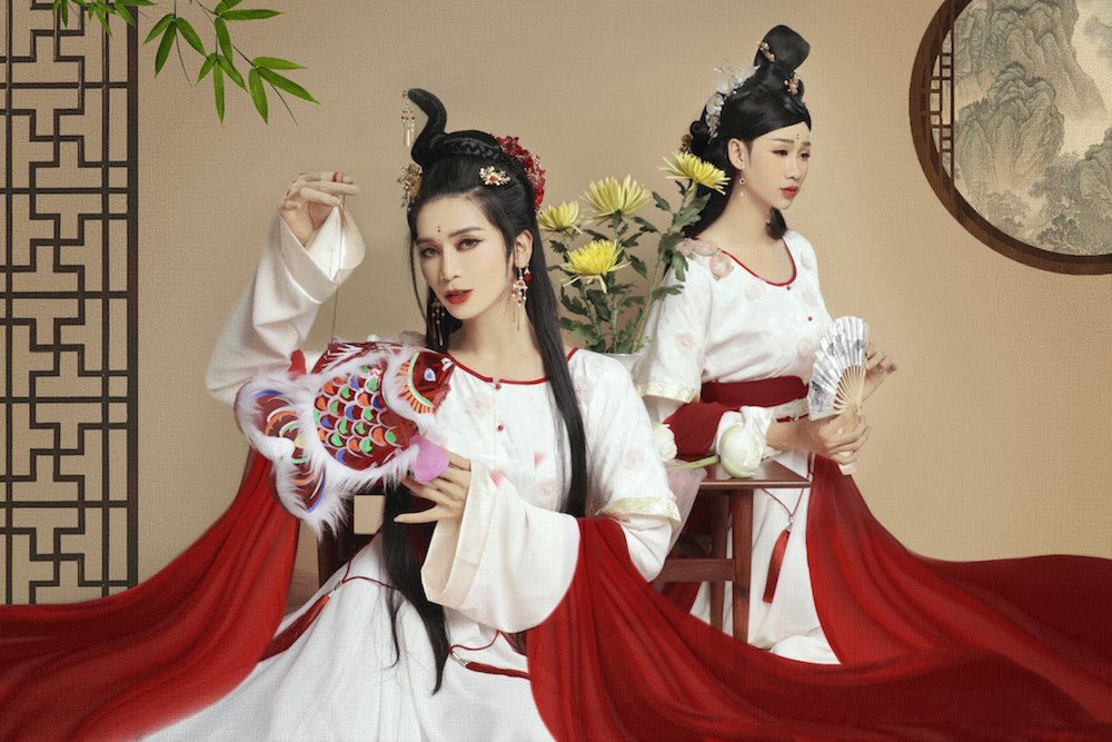 bb-tran-hai-trieu-doan-trang-den-la-voi-tao-hinh-hang-nga-xung-xinh-ruoc-den
