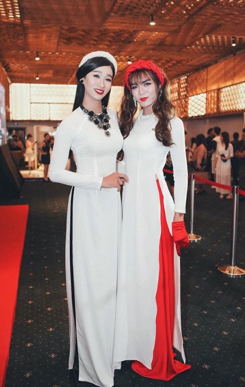 chua-den-trung-thu-bb-tran-hai-trieu-da-gay-xon-xao-khi-hoa-than-dep-khong-thua-kem-hang-nga