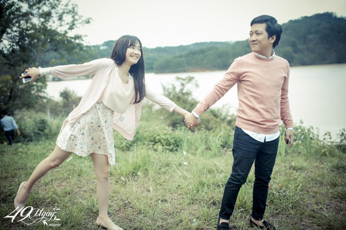 tu-nhung-on-ao-khong-dang-co-chuyen-tinh-nha-phuong-truong-giang-va-tran-thanh-hari-won-giong-nhau-den-la