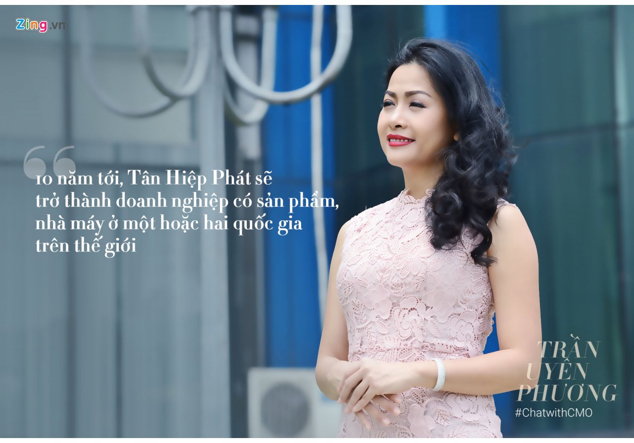 Trần Uyên Phương: Người phụ nữ bé nhỏ 'đấu' lại gã khổng lồ