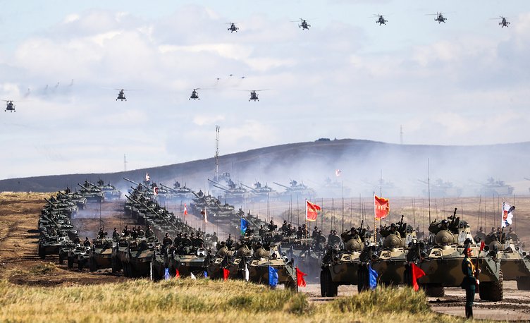 anh-tong-thong-nga-putin-thi-sat-cuoc-tap-tran-lich-su-vostok-2018