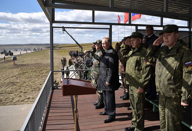 anh-tong-thong-nga-putin-thi-sat-cuoc-tap-tran-lich-su-vostok-2018