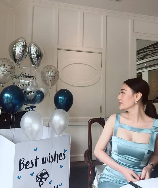Trên phim kín đáo, không ngờ ngoài đời 
