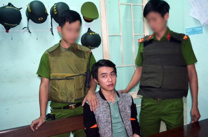 hang-loat-vu-cuop-ngan-hang-tao-ton-do-an-ninh-kem-hay-nha-bang-chu-quan