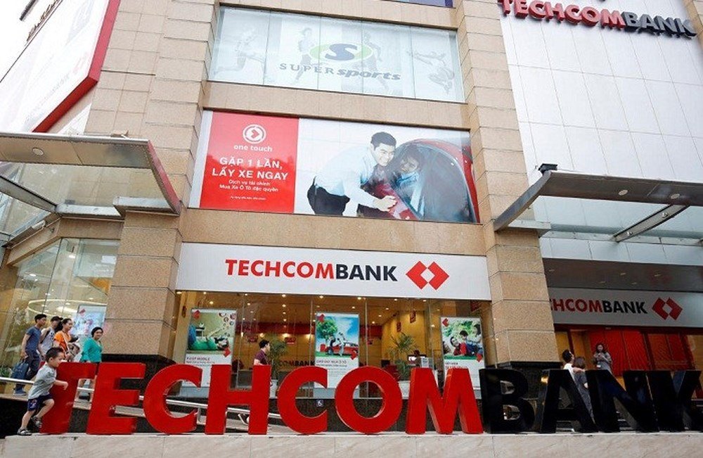 ngan-hang-techcombank-cho-vay-tin-dung-bat-dong-san-chiem-hon-10