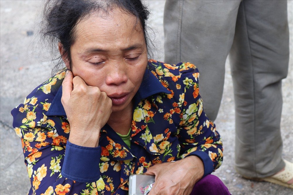 tan-cung-noi-dau-cua-nguoi-than-nan-nhan-vu-tai-nan-tham-khoc-o-lai-chau