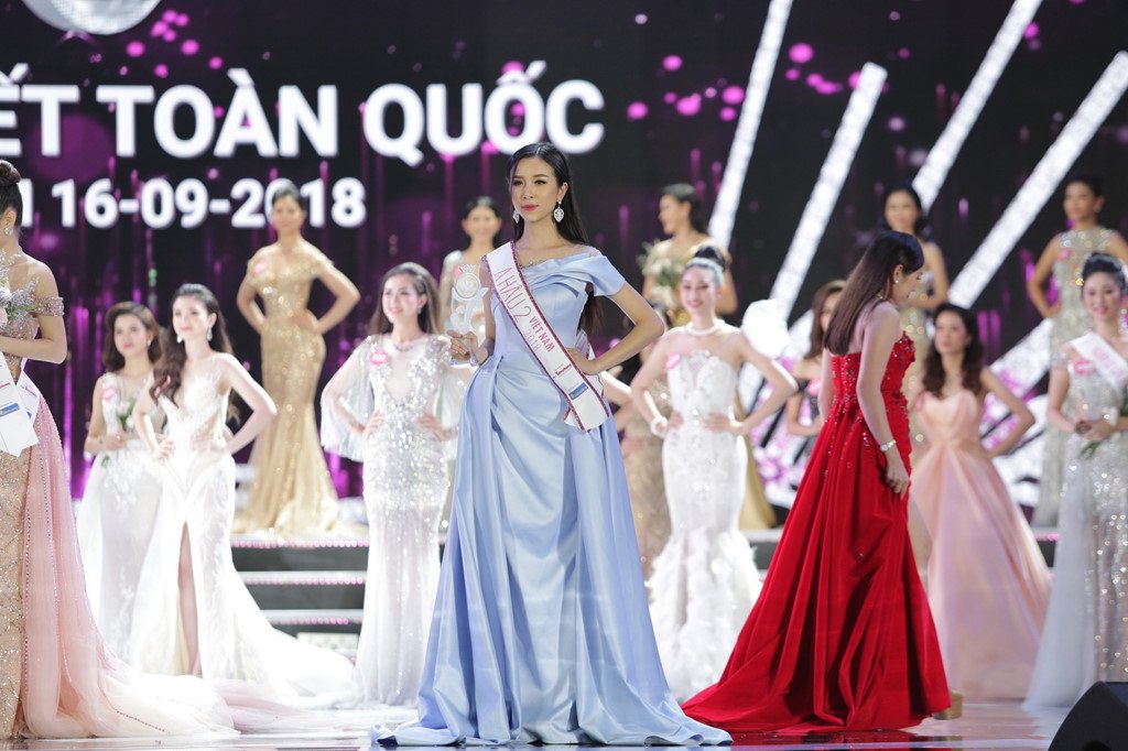 anh-doi-thuong-xinh-xan-diu-dang-cua-a-hau-2-nguyen-thi-thuy-an