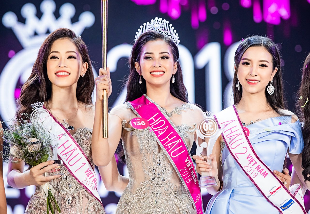 hoa-khoi-kep-bui-phuong-nga-chinh-la-nhan-sac-khien-dan-tinh-tiec-nuoi-nhat-hoa-hau-viet-nam-2018