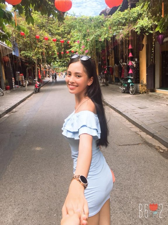 ngam-loat-anh-mat-moc-xinh-hon-luc-trang-diem-cua-tan-hoa-hau-viet-nam-2018-tran-tieu-vy