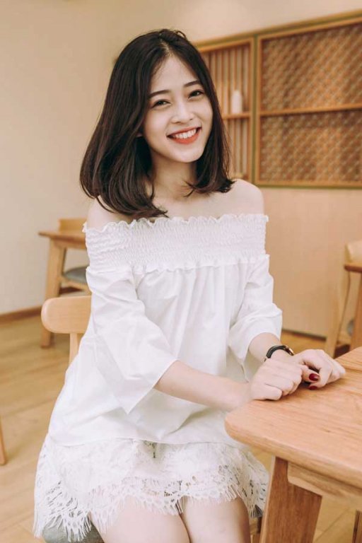 ro-nghi-van-hen-ho-giua-a-hau-bui-phuong-nga-va-nam-dien-vien-soai-ca-binh-an